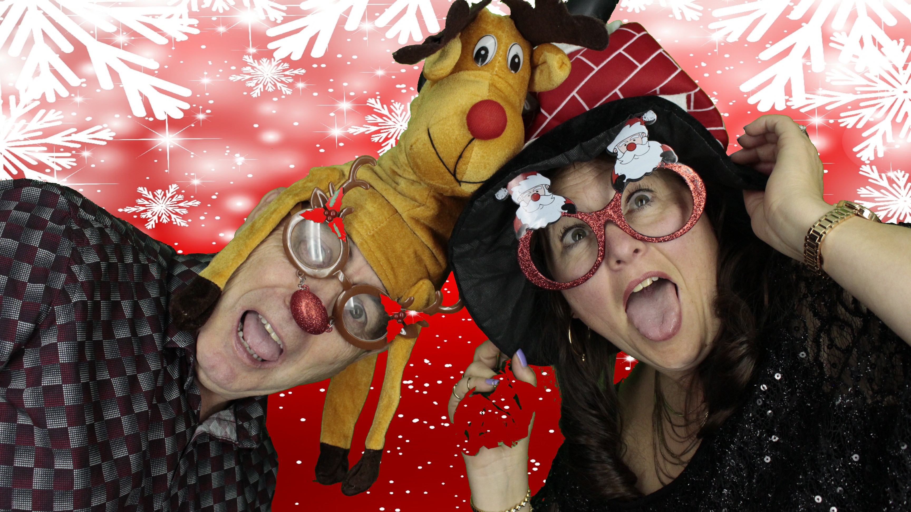 Portsmouth Water Christmas Party | View more photos from the event at gallery.myphotoboothexperience.co.uk/u/MyPhotoBoothExperienceLtd/Portsmouth-Water-Christmas-Party